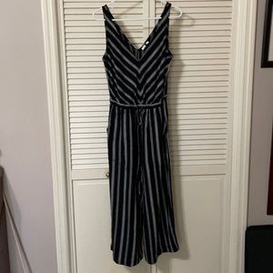 Beautiful linen like wide leg jumpsuit